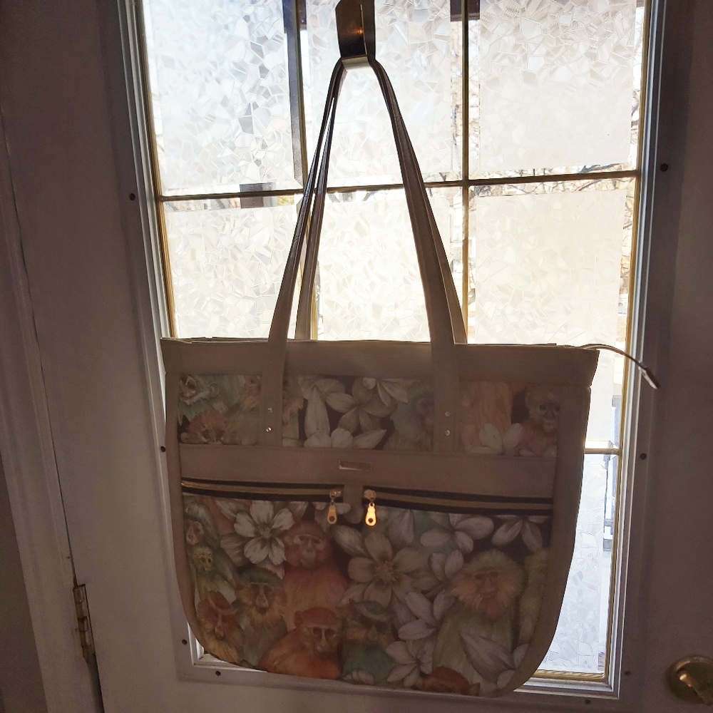 Divina Tote bag